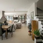 Terra E Mare Seaview With Private Pool & Access Βίλα *