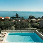 Terra E Mare Seaview With Private Pool & Access *